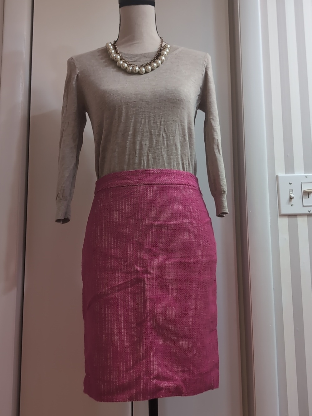 Banana Republic Pink Tweed Pencil Skirt